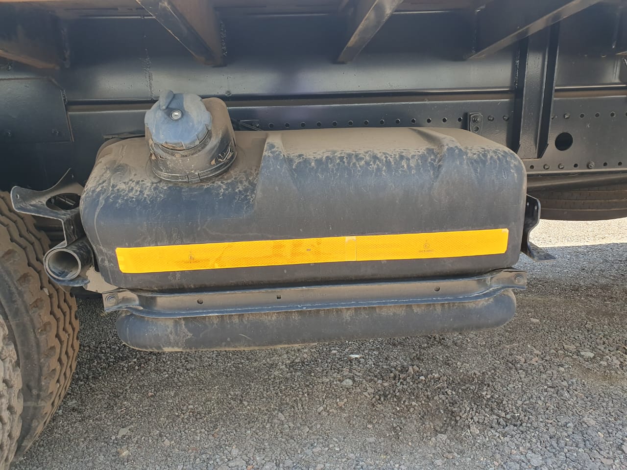 MERCEDES BENZ ATEG0 1519 (2010) DROPSIDE TRUCK FOR SALE IN PRETORIA GAUTENG