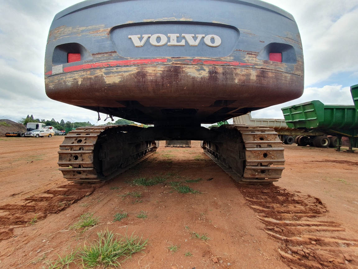 VOLVO EC700 EXCAVATOR FOR SALE IN PRETORIA