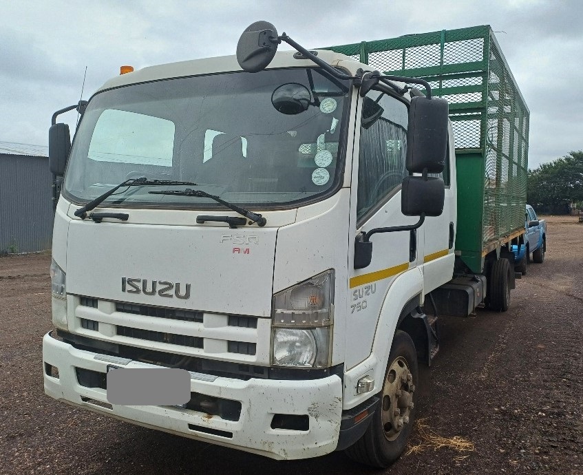 ISUZU FSR750 (2015) CREW CAB FOR SALE IN PRETORIA GAUTENG