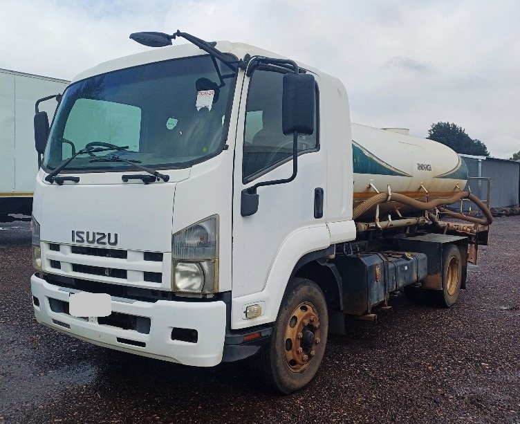 ISUZU FSR800 (2011) TRUCK FOR SALE IN PRETORIA