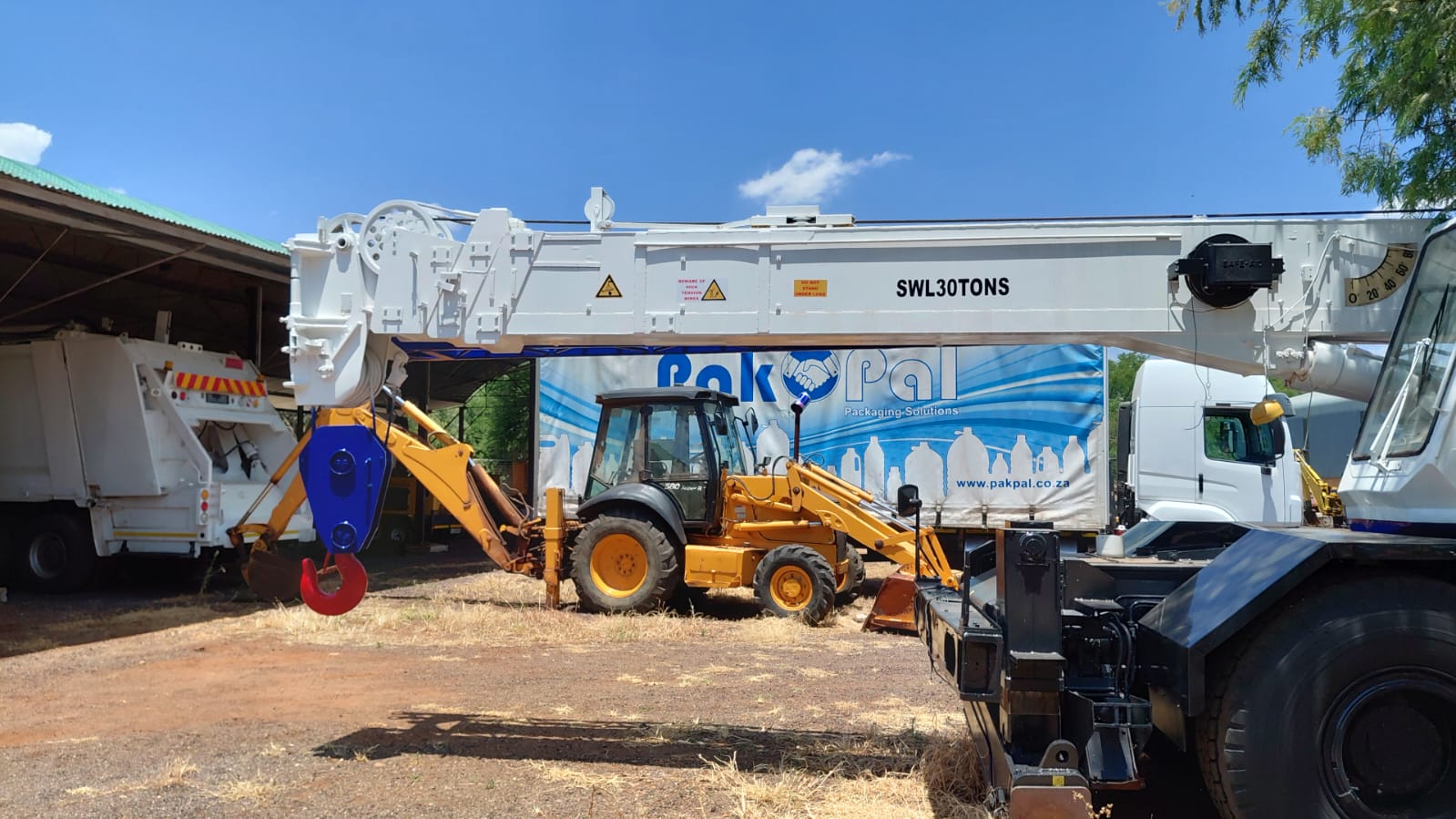 TADANO TR300 E CRANE TRUCK FOR SALE IN PRETORIA