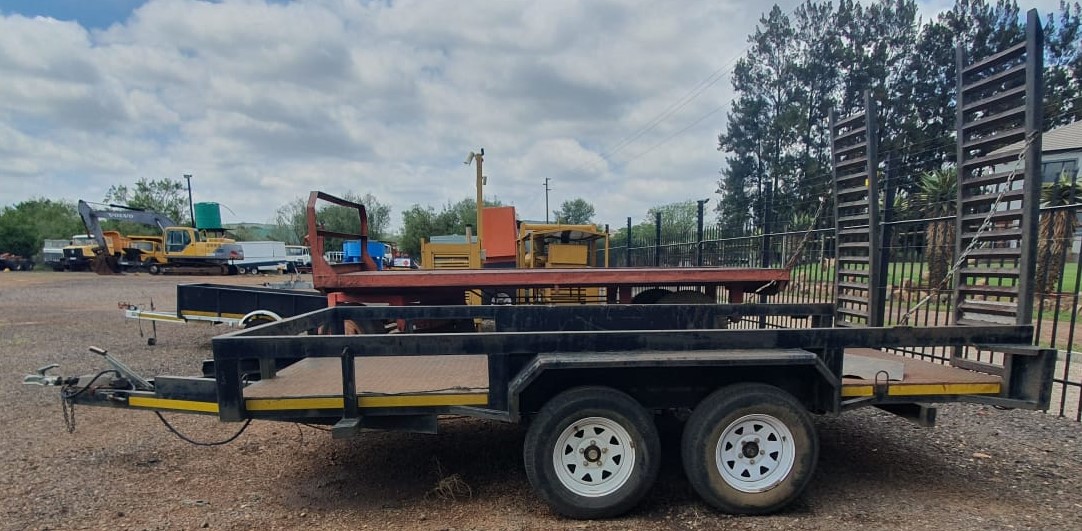 PLATINUM BOBCAT (2014) TRAILER FOR SALE IN PRETORIA