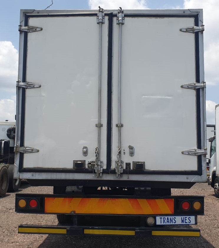 HINO 12-217 (2006) FRIDGE TRUCK FOR SALE IN PRETORIA