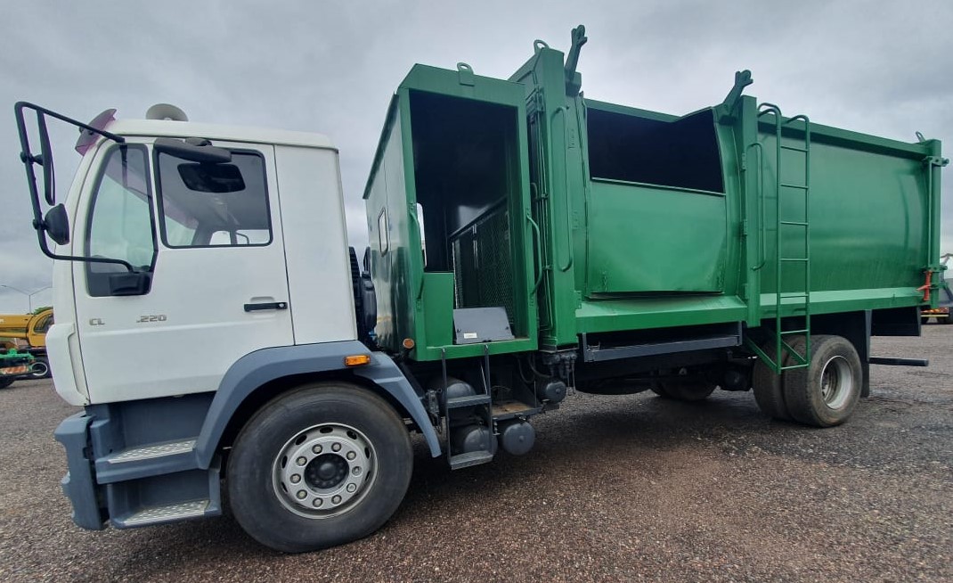 MAN CLA 15.220 (2010) COMPACTOR FOR SALE IN PRETORIA