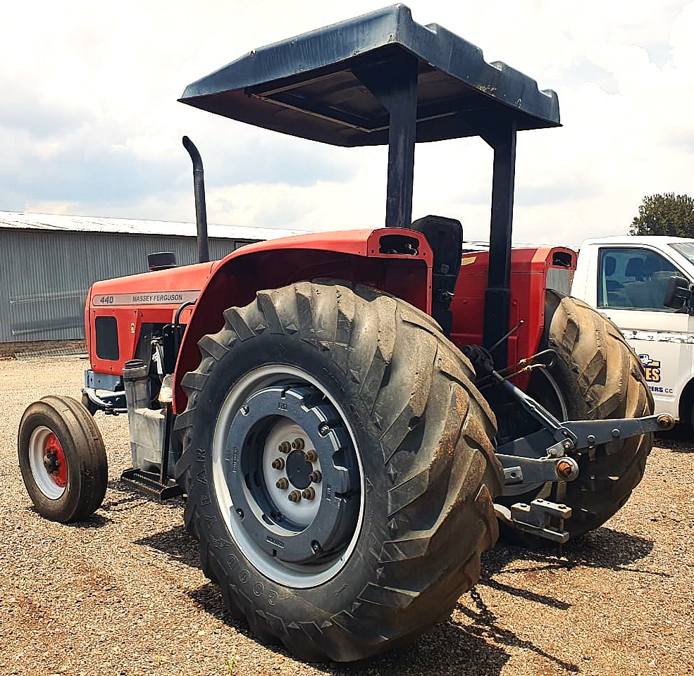 MASSEY FERGUSON 440S (2010) TRACTOR FOR SALE IN PRETORIA