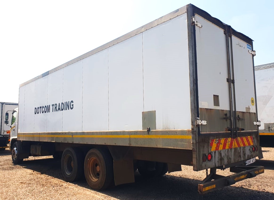 HINO SUPER F (2013) CLOSED TRUCK FOR SALE IN PRETORIA