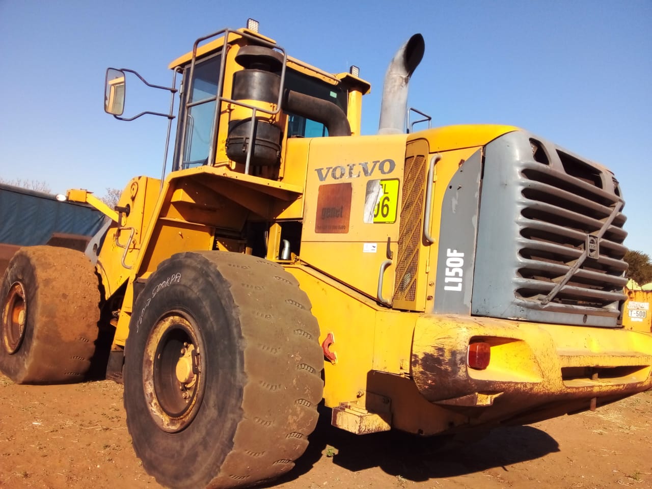 VOLVO L150F (2011) FRONT ENT LOADER FOR SALE IN PRETORIA GAUTENG