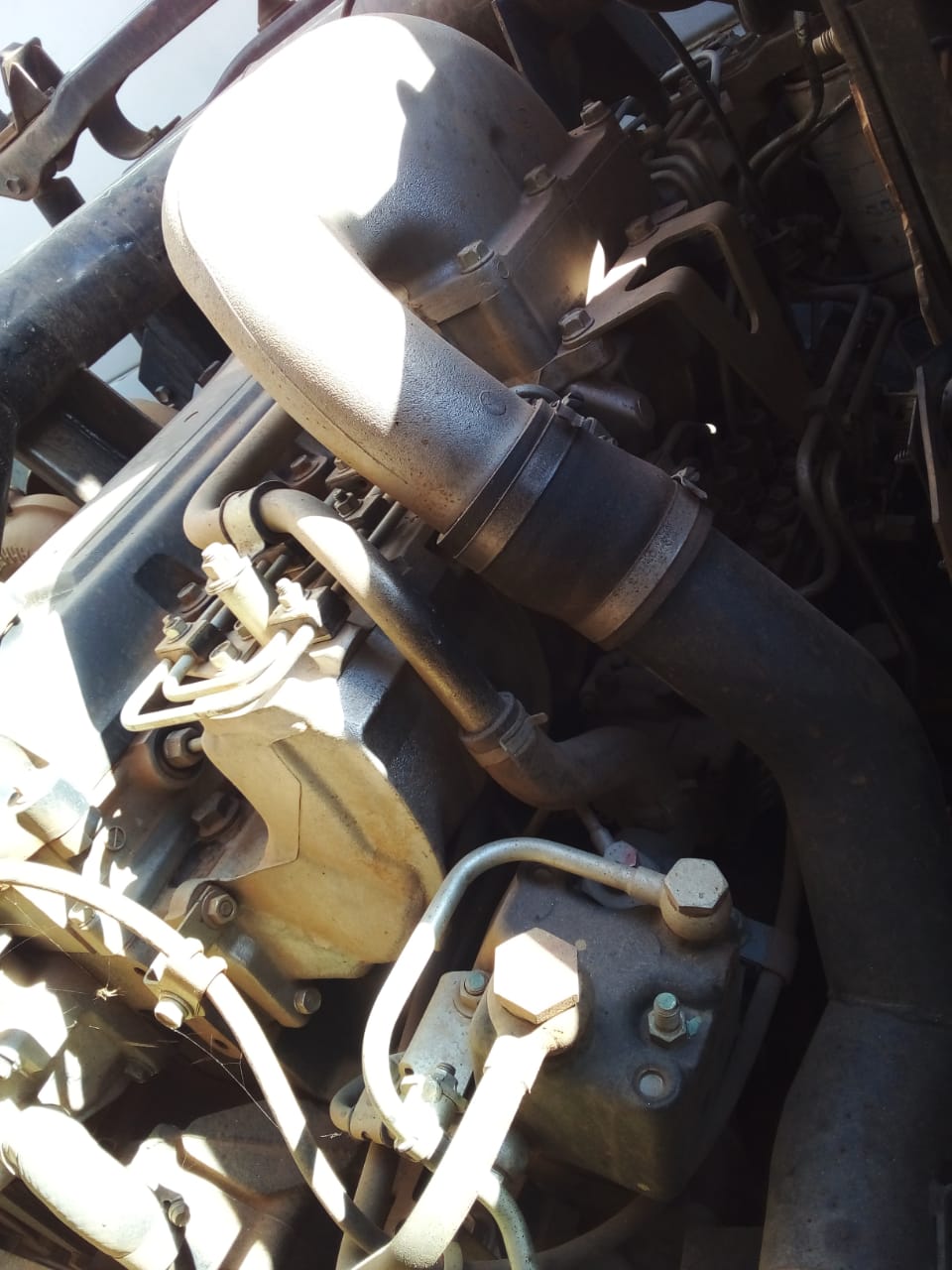 NISSAN UD80 (2012) DROPSIDE TRUCK FOR SALE IN PRETORIA GAUTENG