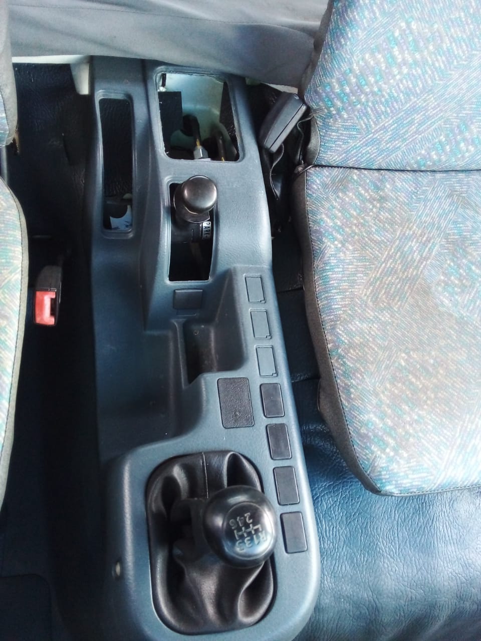 NISSAN UD80 (2012) DROPSIDE TRUCK FOR SALE IN PRETORIA GAUTENG