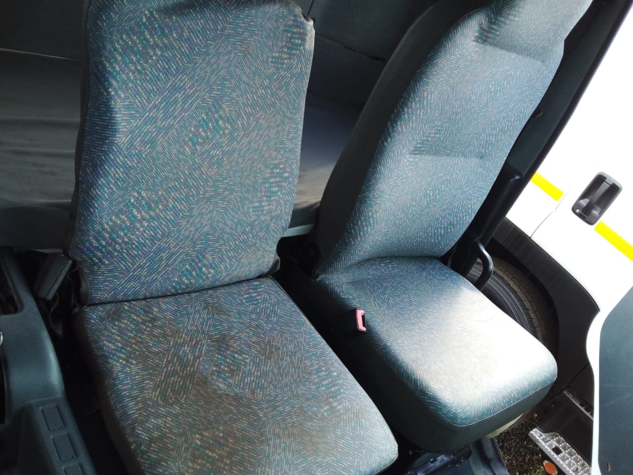 NISSAN UD80 (2012) DROPSIDE TRUCK FOR SALE IN PRETORIA GAUTENG