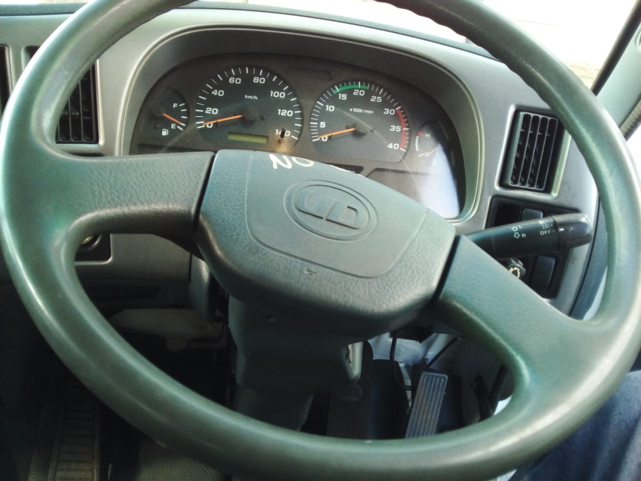 NISSAN UD80 (2012) DROPSIDE TRUCK FOR SALE IN PRETORIA GAUTENG