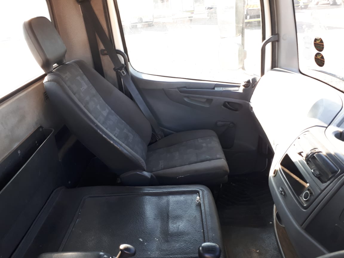 MERCEDES BENZ ATEG0 1519 (2010) DROPSIDE TRUCK FOR SALE IN PRETORIA GAUTENG