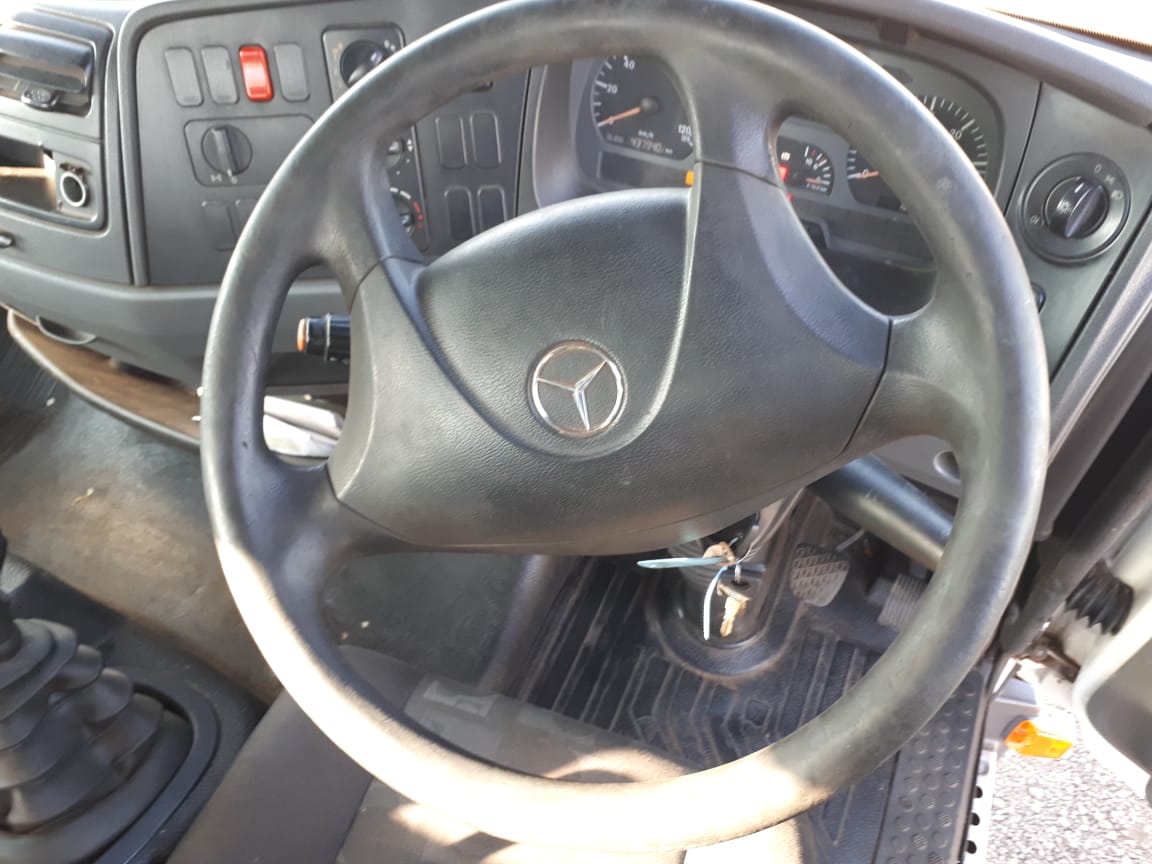 MERCEDES BENZ ATEG0 1519 (2010) DROPSIDE TRUCK FOR SALE IN PRETORIA GAUTENG