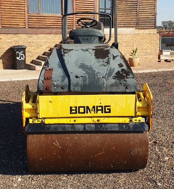 BOMAG BW120AD-4 (2004) ROLLER FOR SALE IN PRETORIA