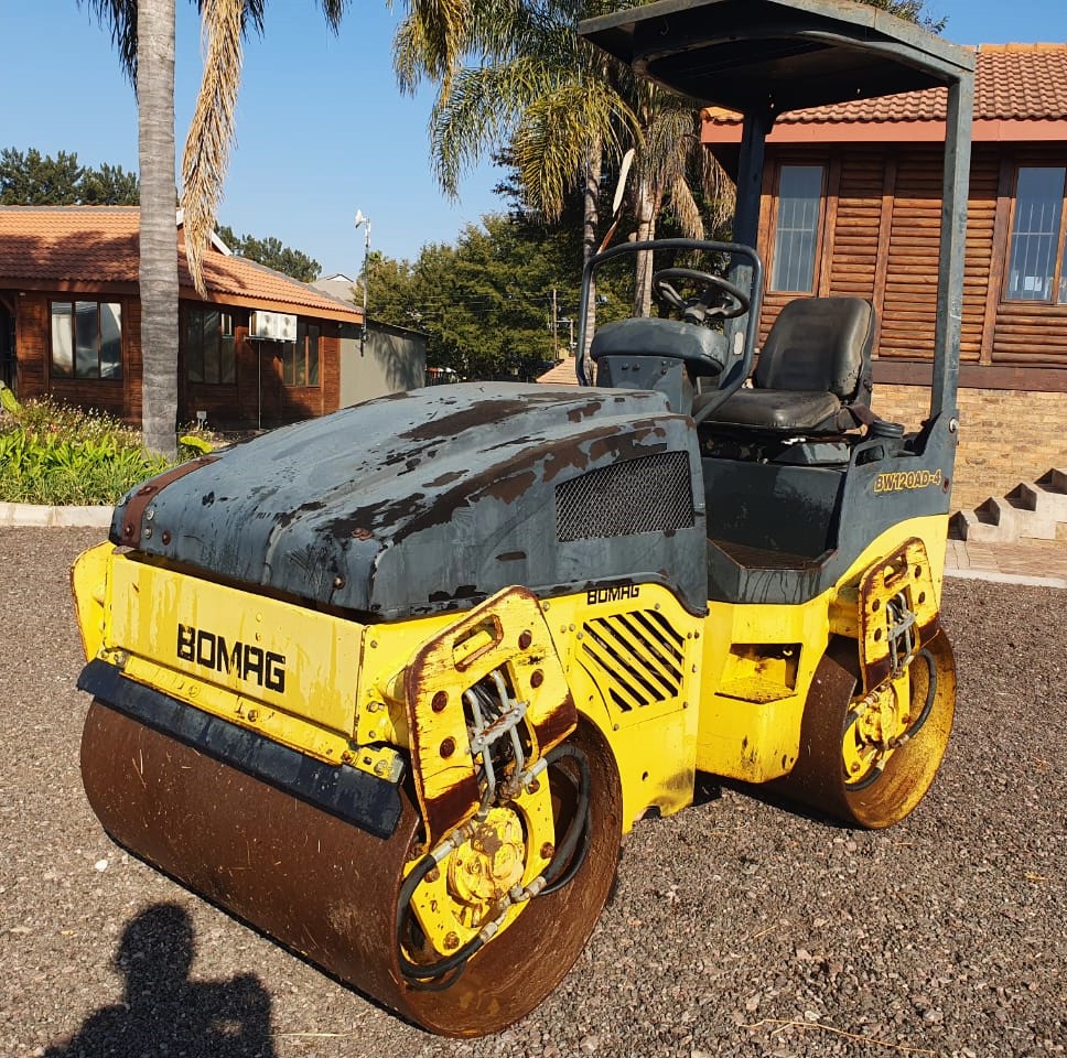 BOMAG BW120AD-4 (2004) ROLLER FOR SALE IN PRETORIA