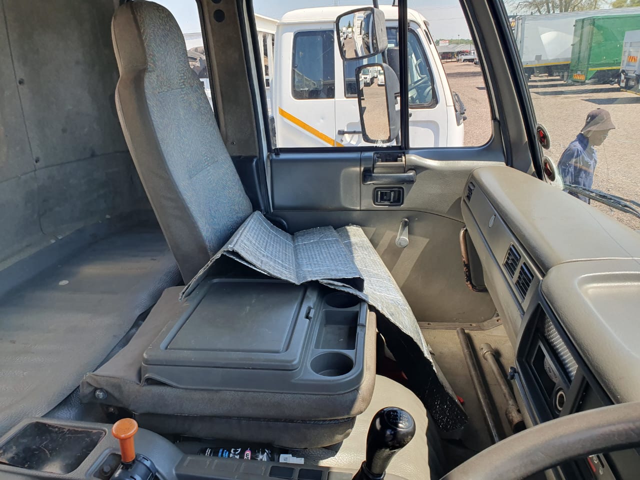 NISSAN UD80(2005)TRUCK FOR SALE IN PRETORIA GAUTENG.