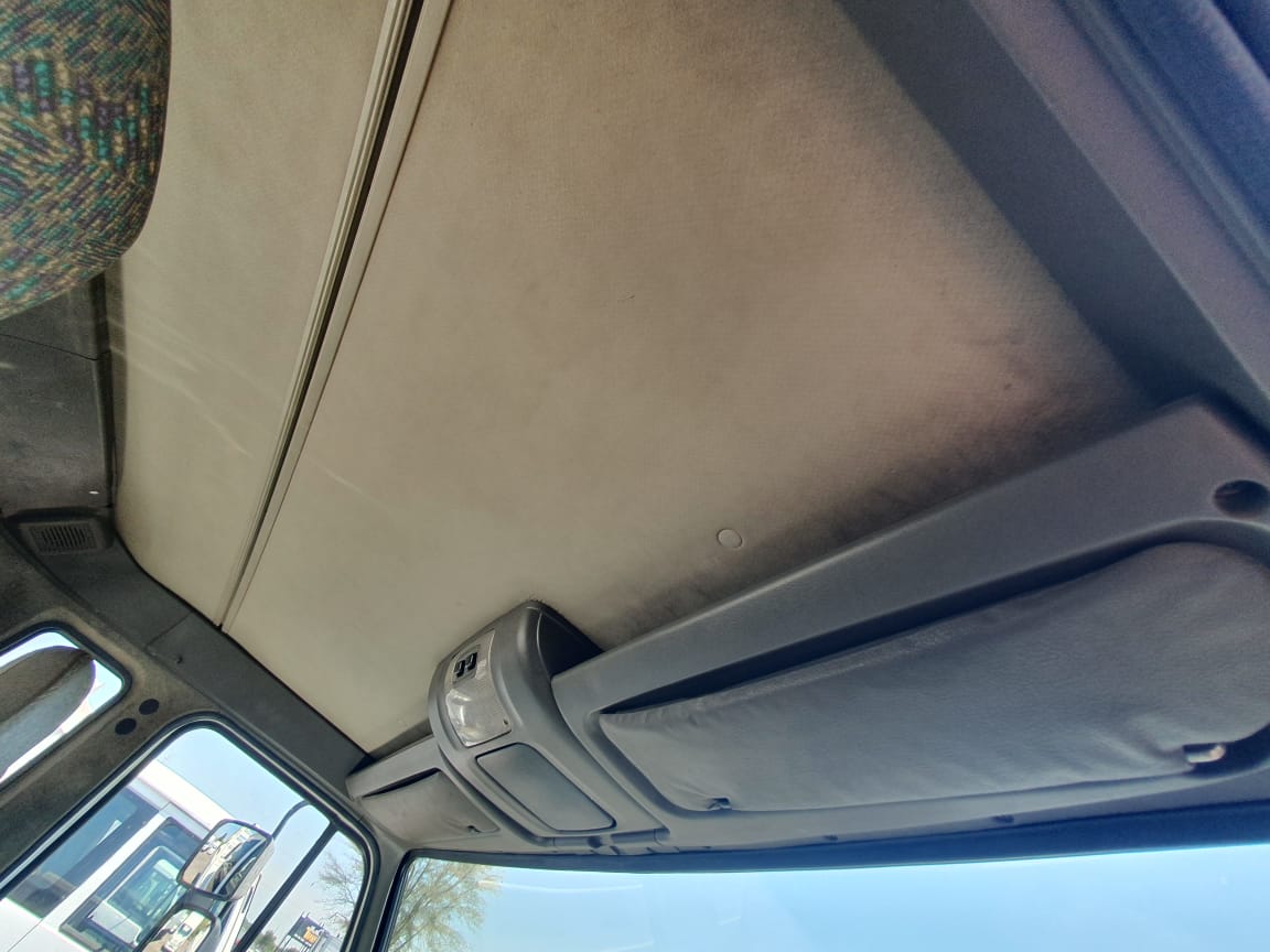 NISSAN UD80(2005)TRUCK FOR SALE IN PRETORIA GAUTENG.