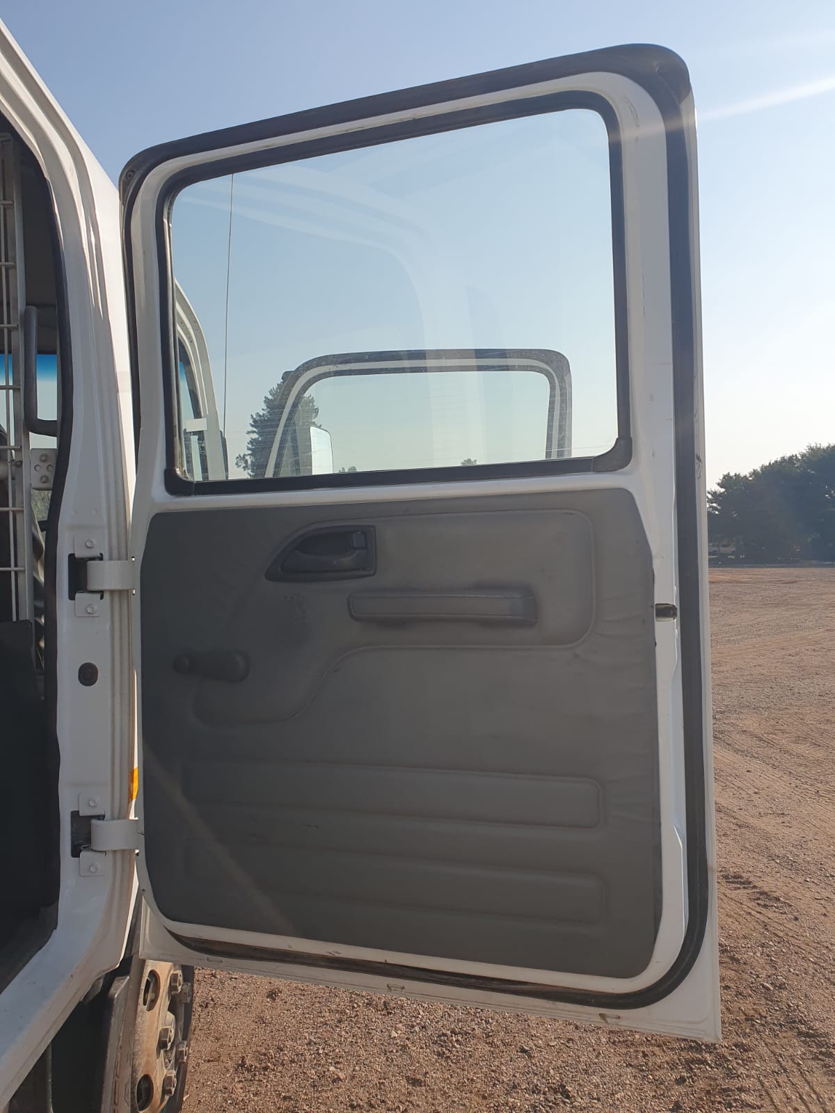 ISUZU NMR250 (2013) TRUCK FOR SALE IN PRETORIA