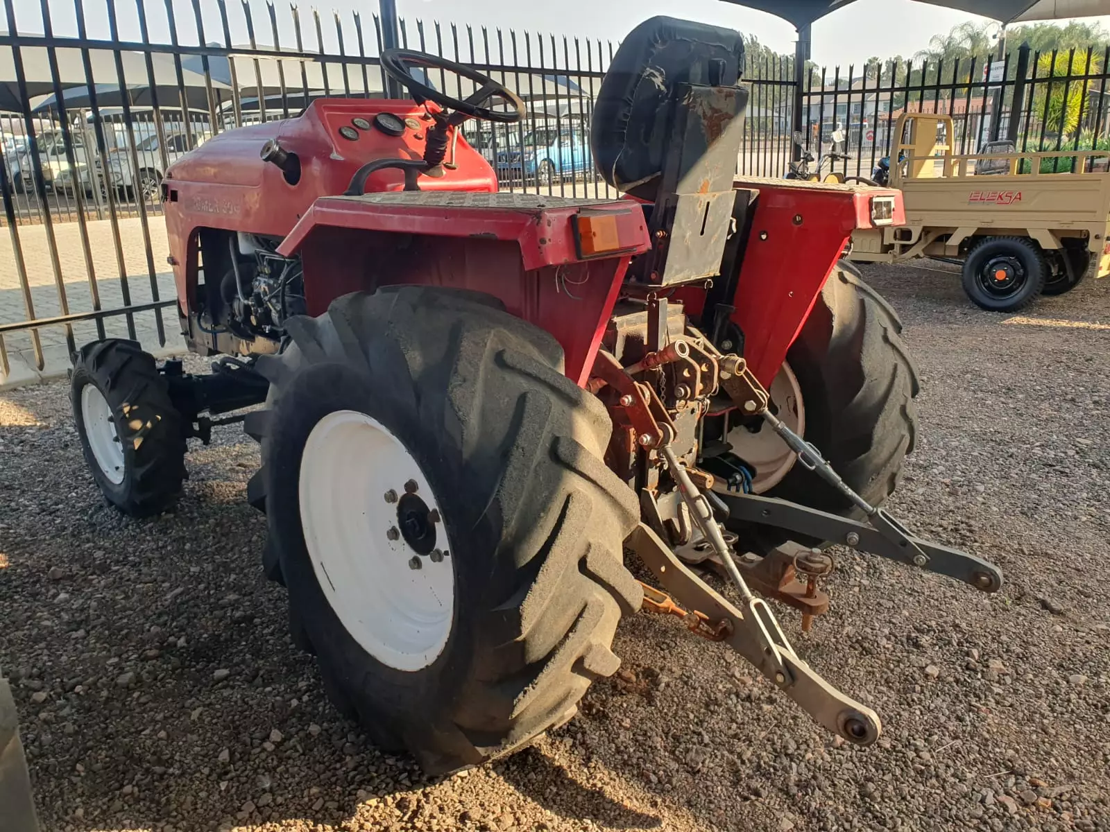 SIROMER 304 (2004) TRACTOR FOR SALE IN PRETORIA