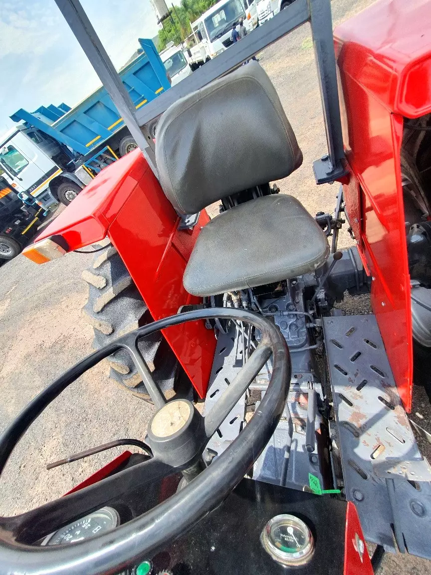 MASSEY FERGUSON 298 (1986) TRACTOR FOR SALE IN PRETORIA