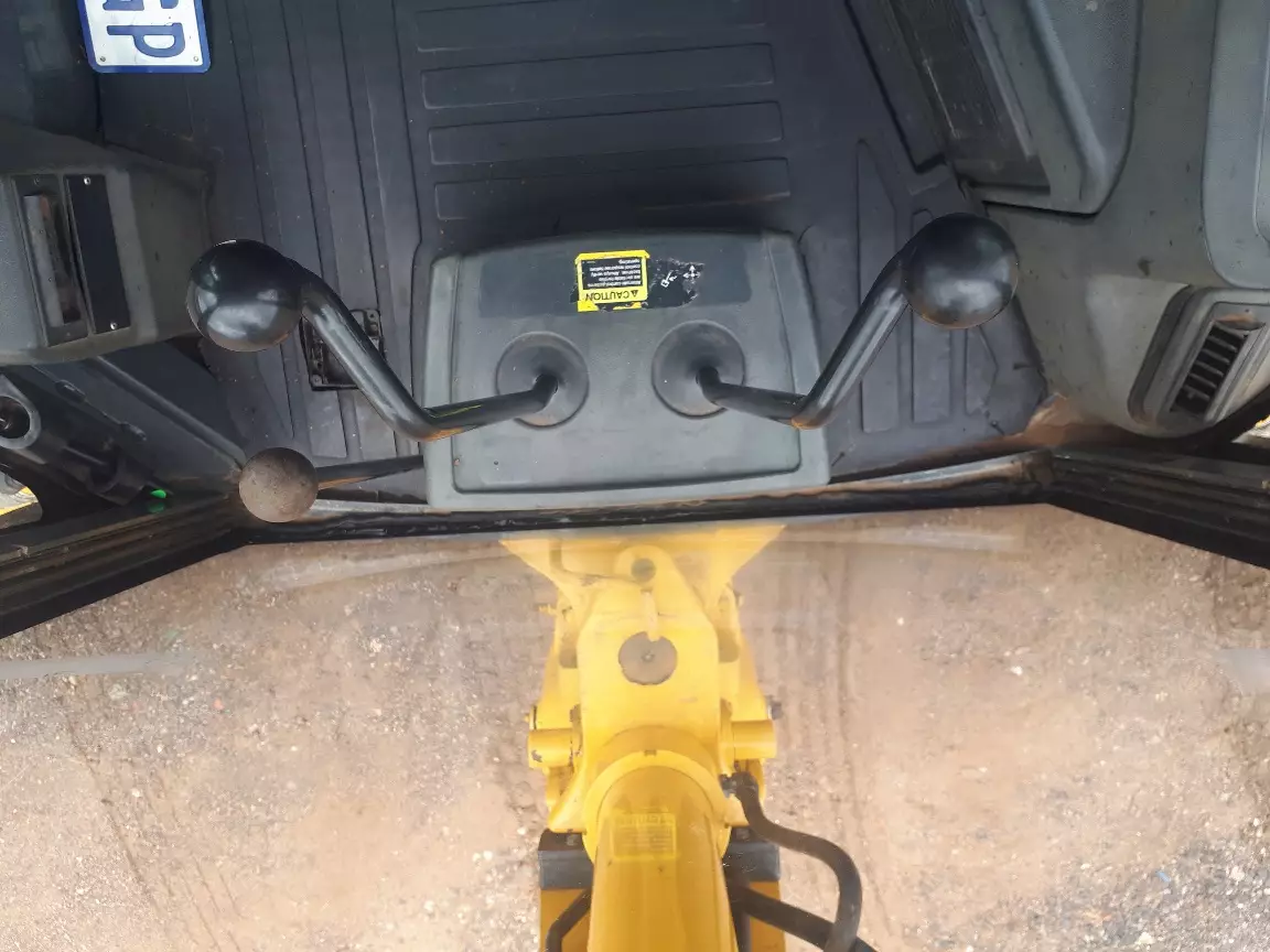 BELL 310SG (2003) TLB FOR SALE IN PRETORIA GAUTENG