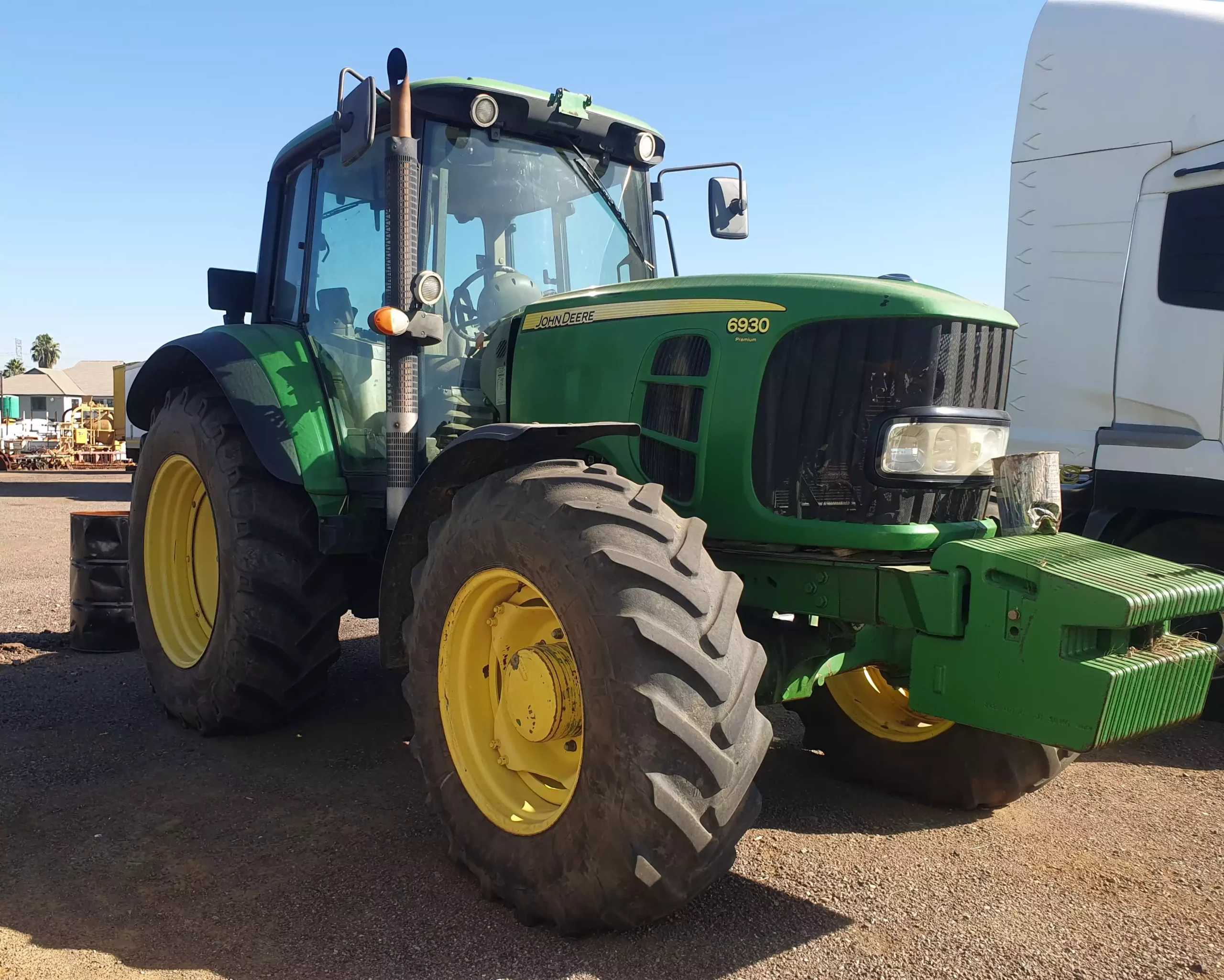 JOHN DEERE 6930 (2010) TRACTORS FOR SALE IN PRETORIA