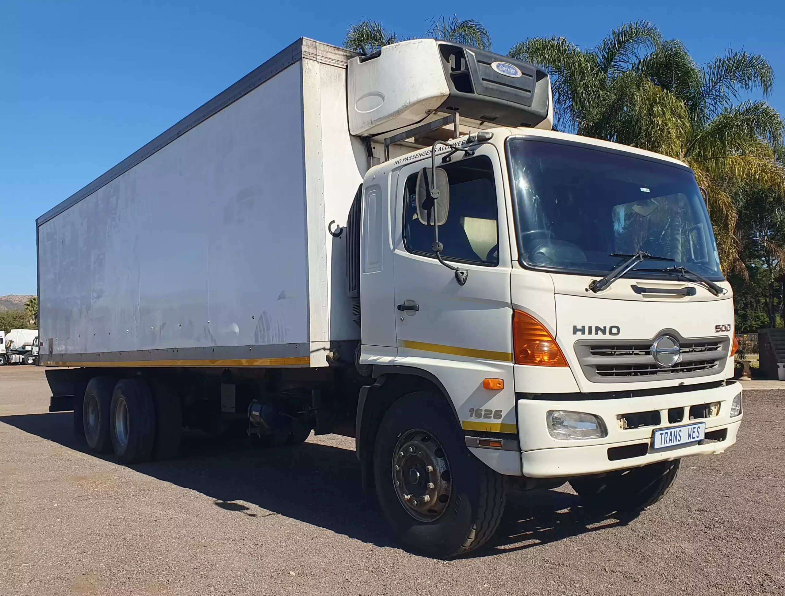 HINO 500 (2011) TRUCK FOR SALE IN PRETORIA GAUTENG.