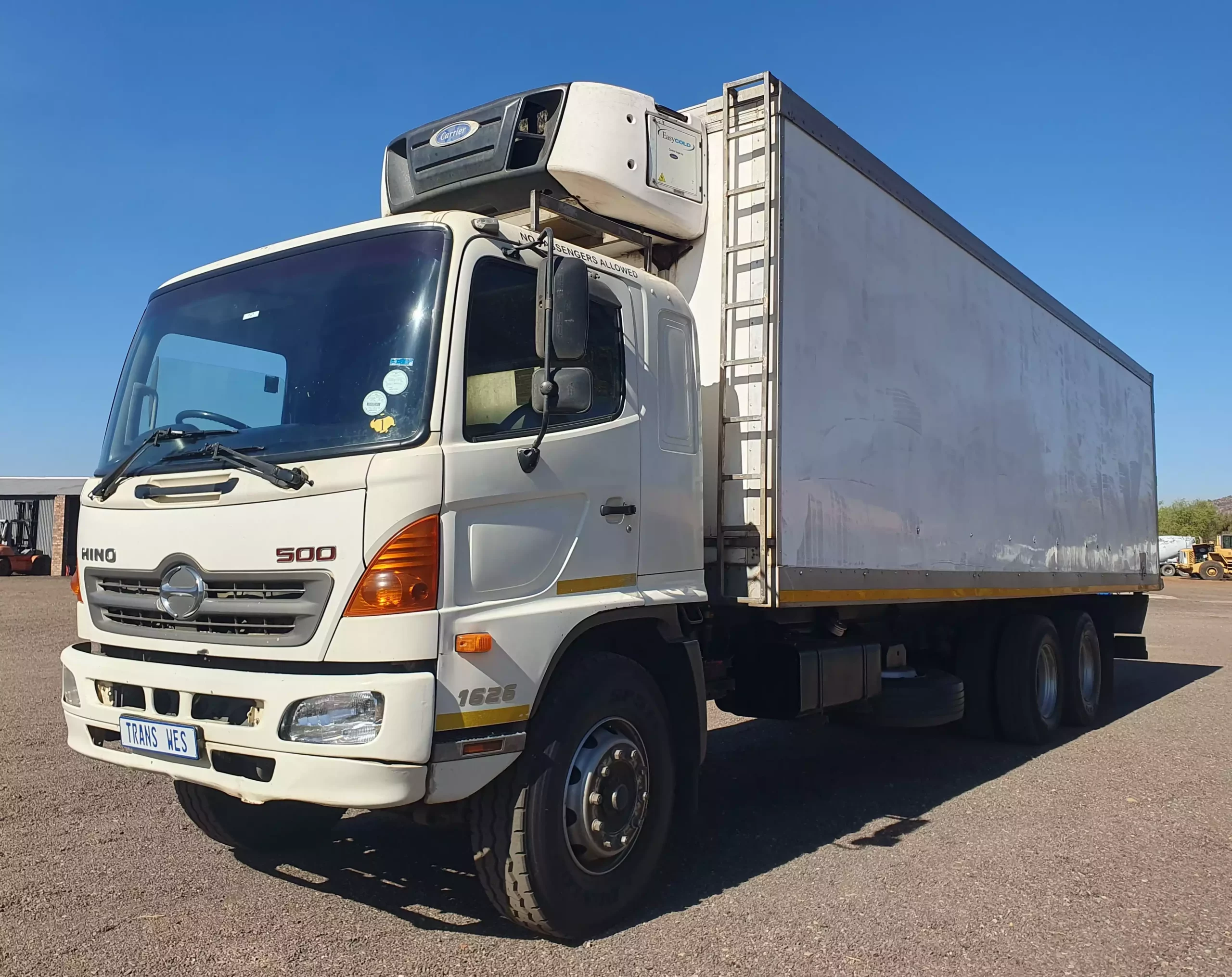 HINO 500 (2011) TRUCK FOR SALE IN PRETORIA GAUTENG.